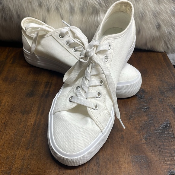 Women's White Tennis Shoes Sneakers Casual Walking Shoe - Picture 7 of 12